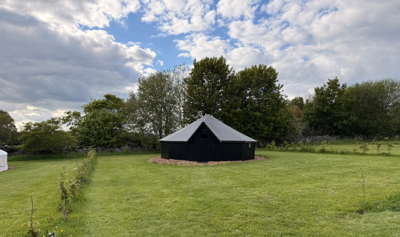 Paddingtons glamping cabin in the Peak District